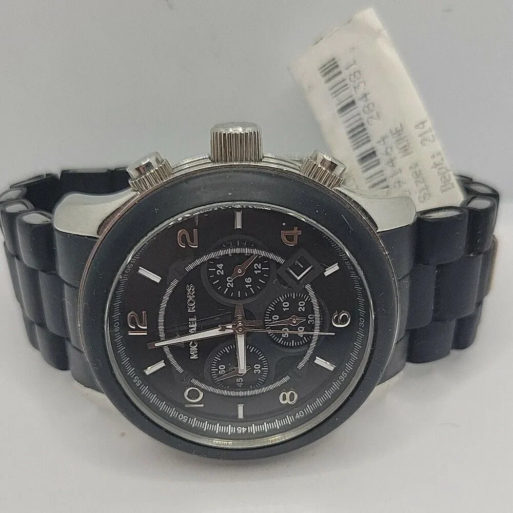 Michael Kors Runway MK8107 Unisex Stainless Steel Analog Dial Quartz Watch AM682